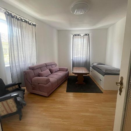 Apartmán Gemuetlich Und Fein Ebenfurth Exteriér fotografie